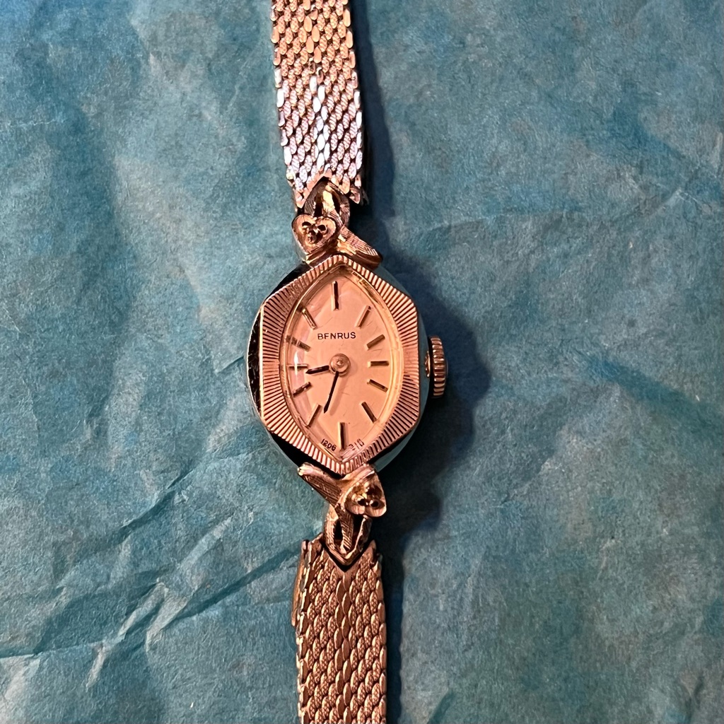 Vintage Benrus Ladies 17 Jewels Winding Watch With Original Box Works
